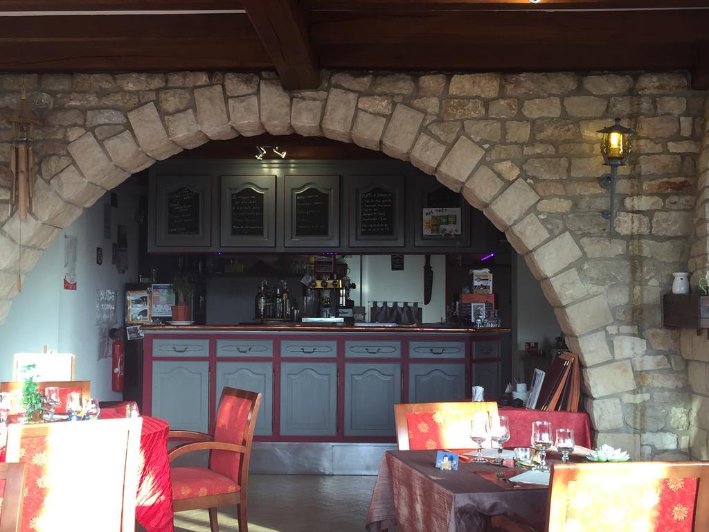 Hotel La Table Des Bons Peres Bislée Exterior foto